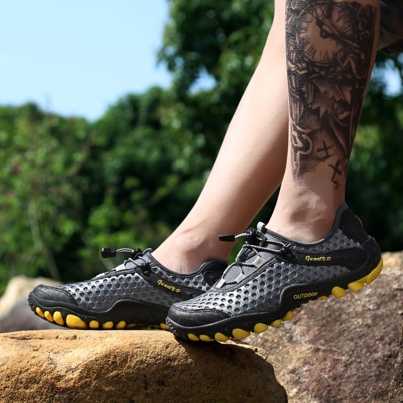 trekking mountain mens sports  - Off White Streetwear Brand ulasan dan harga