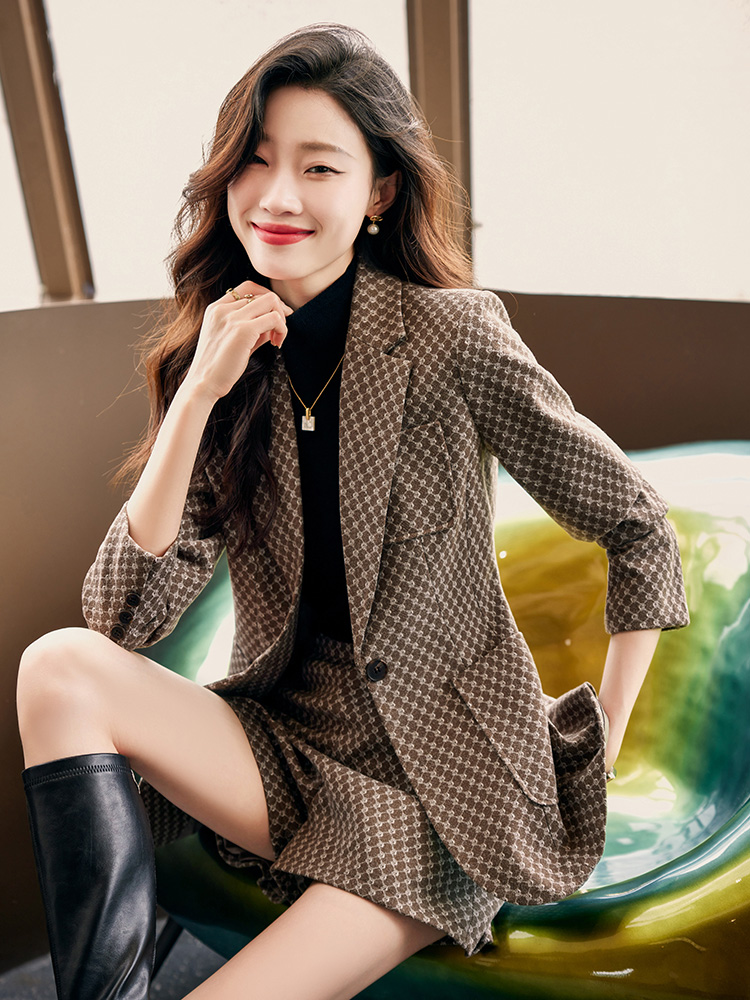 Fashionable Suit Shorts Set Wo - Streetwear Brand Of The Year ulasan dan harga